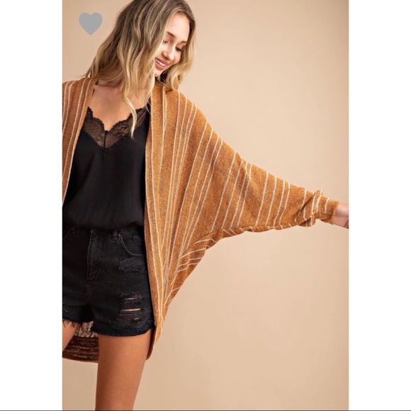 SOLD! HOST PICK 12/16 🆕 Striped Cardigan - Picture 4 of 6